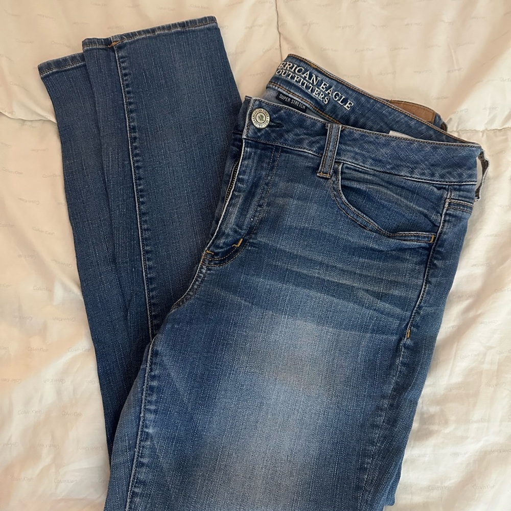 American Eagle Outfitters Women’s Mid Wash Jeggings- Blue